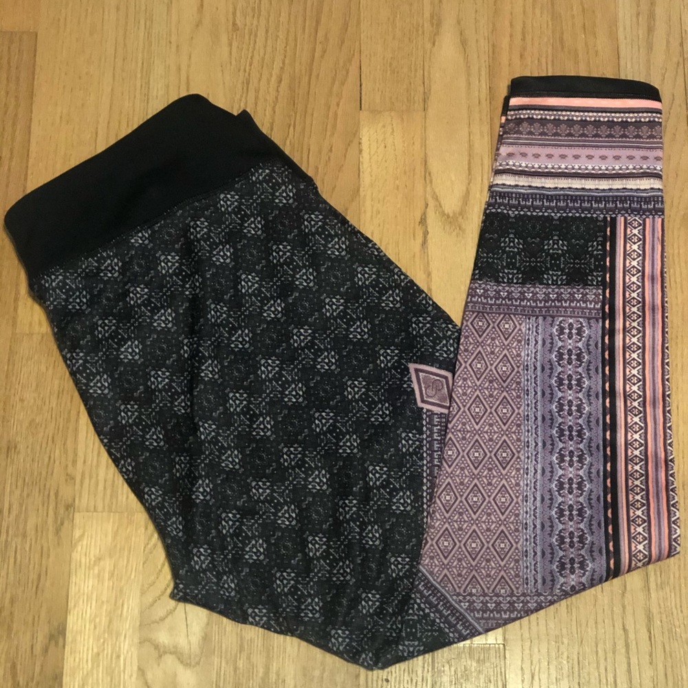 Calia by Carrie Underwood leggings